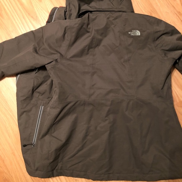 Women’s NorthFace Winter Jacket - Picture 3 of 7